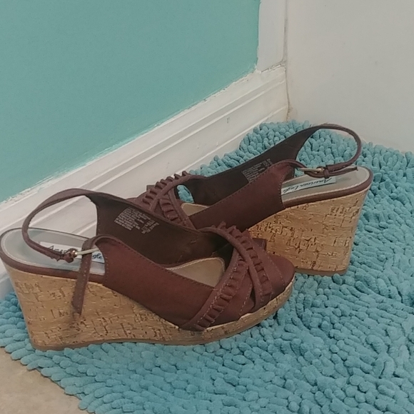American Eagle Brown Wedges Size 8W - Picture 4 of 4